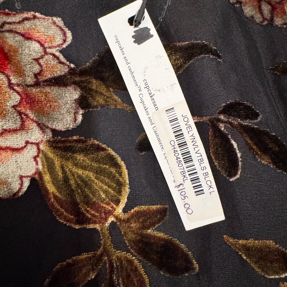 Cupcakes & Cashmere Black Floral Velvet Blouse Cold Shoulder Sz L NWT Romantic - Picture 5 of 11